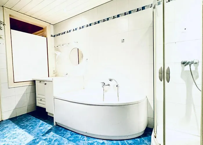 Apartment Comfortable Private In 4br Near Fac Platz