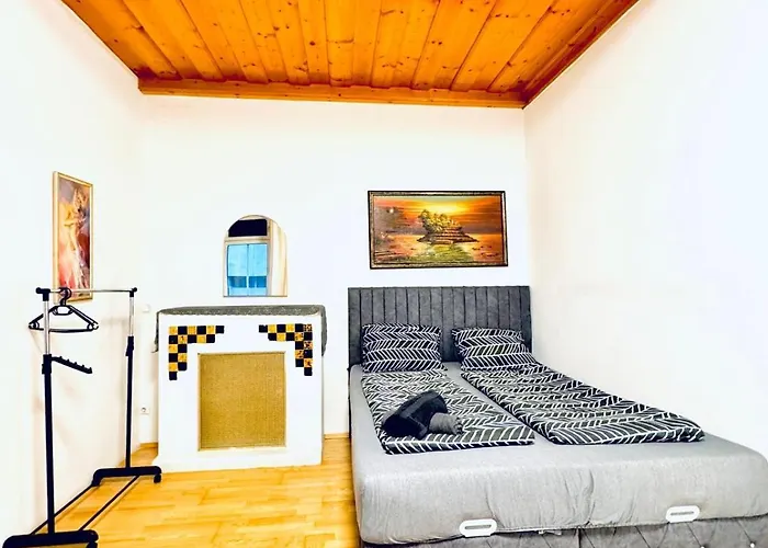 Apartment Comfortable Private In 4br Near Fac Platz Wien