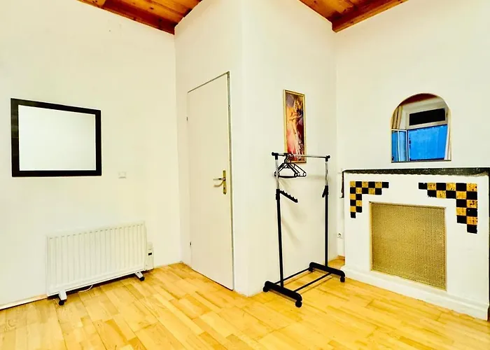 Comfortable Private In 4br Near Fac Platz